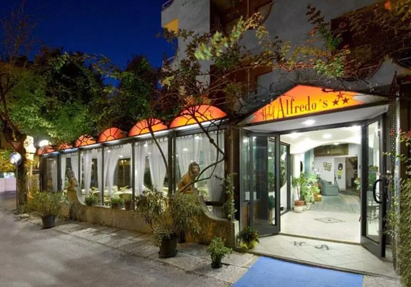 هتل Alfredo's