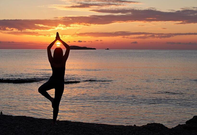 Aquagrand Exclusive Deluxe Resort Lindos Adults Only