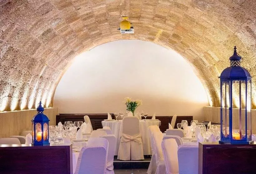 فندق Avalon Boutique Suites