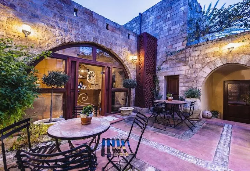 فندق Avalon Boutique Suites