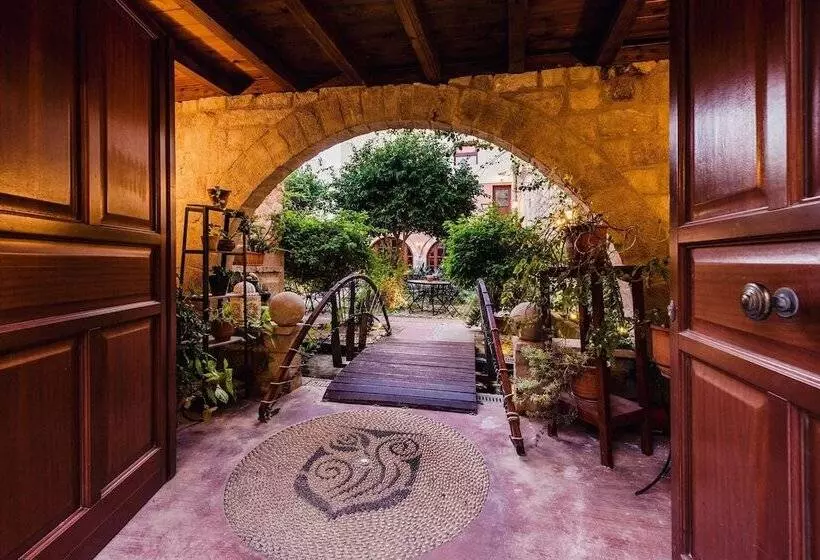 فندق Avalon Boutique Suites