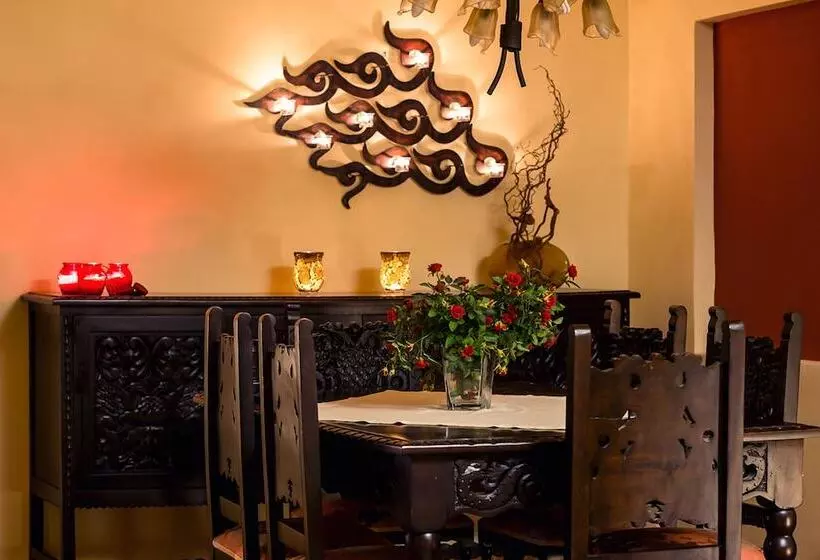 فندق Avalon Boutique Suites