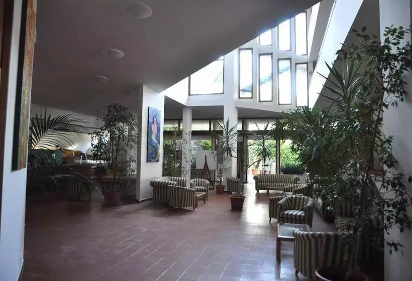 Отель Baia Delle Sirene