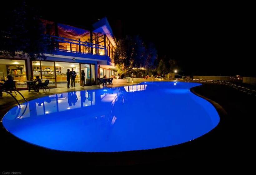 호텔 Baia Delle Sirene