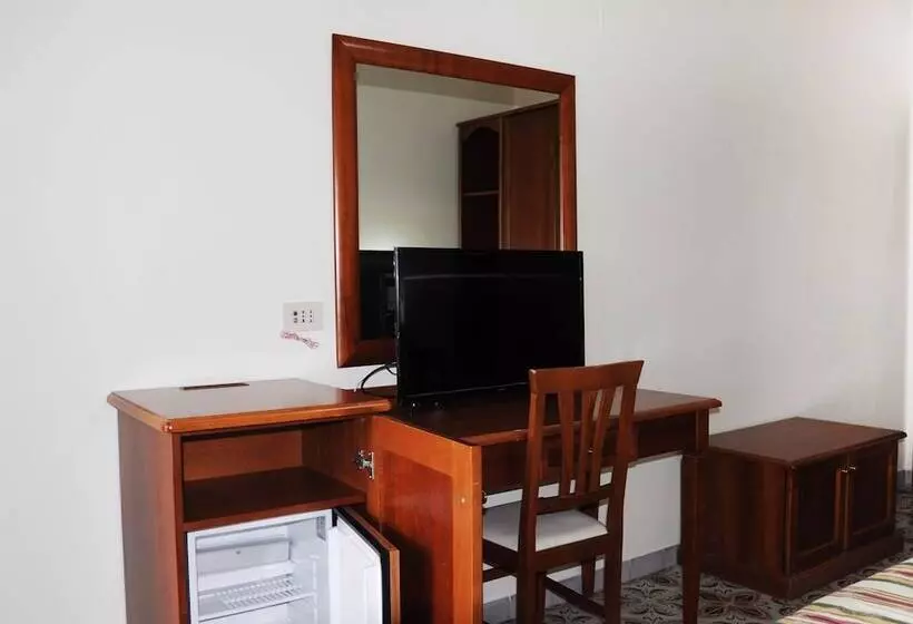 Отель Baia Delle Sirene