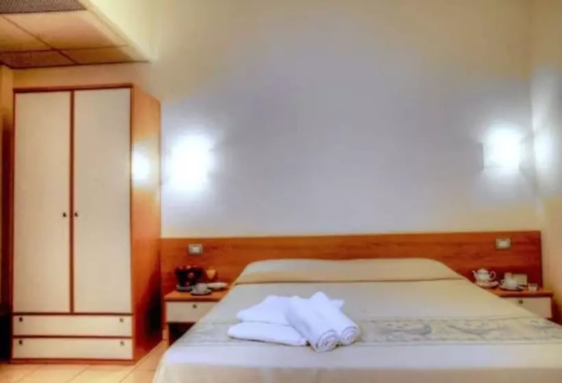 Отель Baia Marina