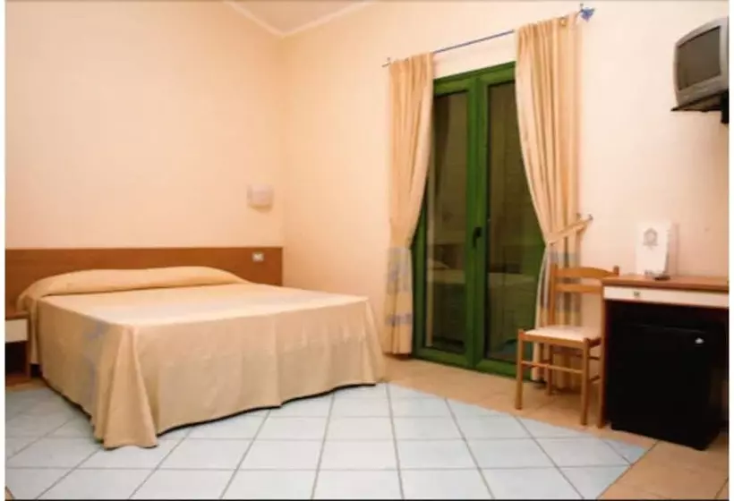 Отель Baia Marina