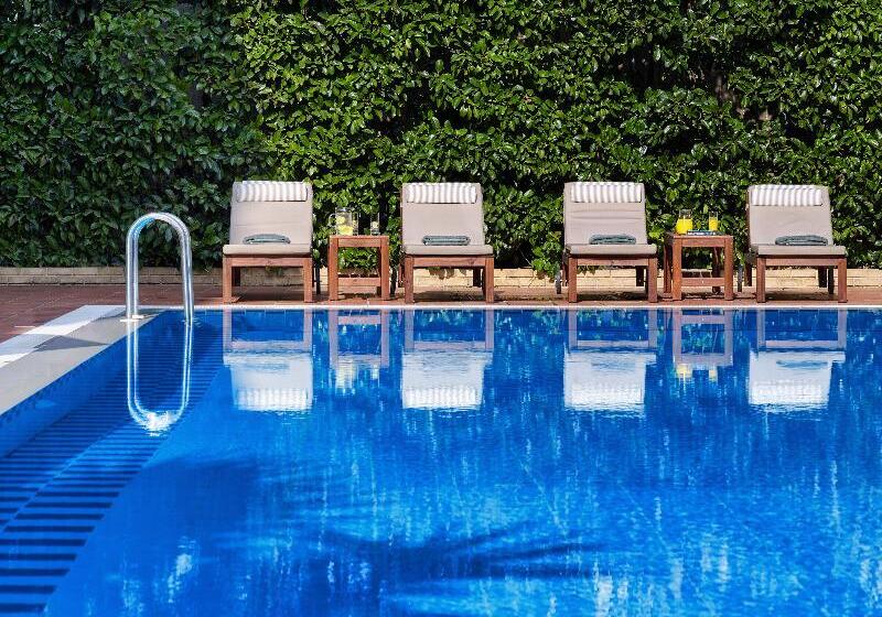 فندق Blazer Suites