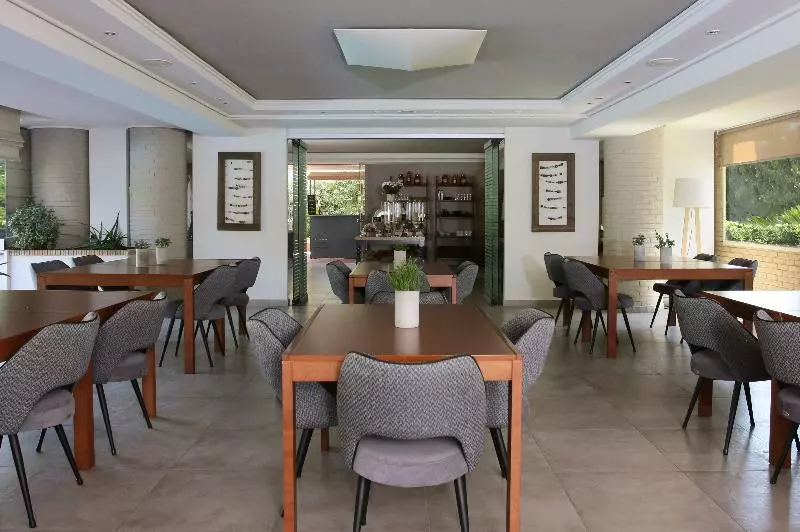 酒店 Blazer Suites