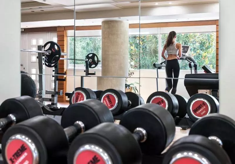 酒店 Blazer Suites