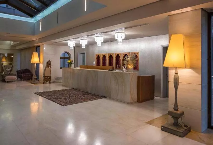 Отель Byzantino