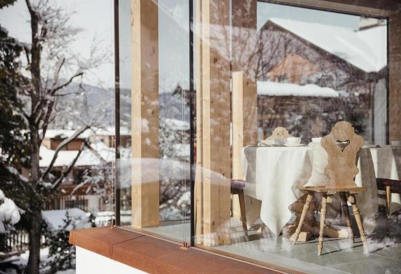 Отель Chalet Corso