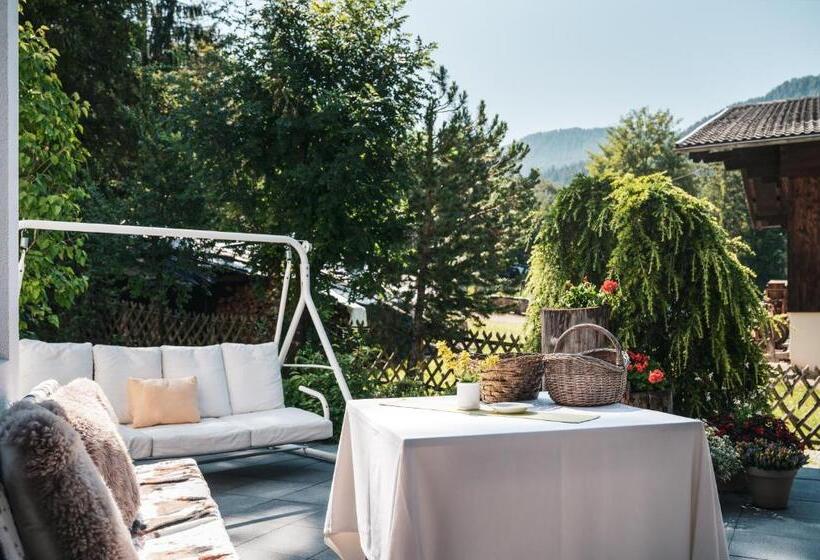 Отель Chalet Corso