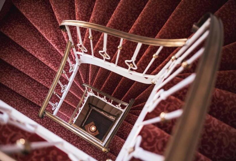 Отель Chalet Corso