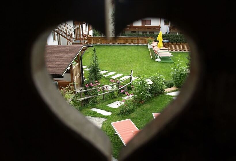 Отель Chalet Corso