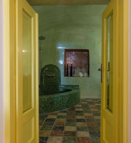 Отель Dreams Luxury Suites