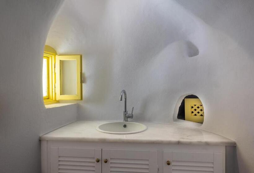 Отель Dreams Luxury Suites