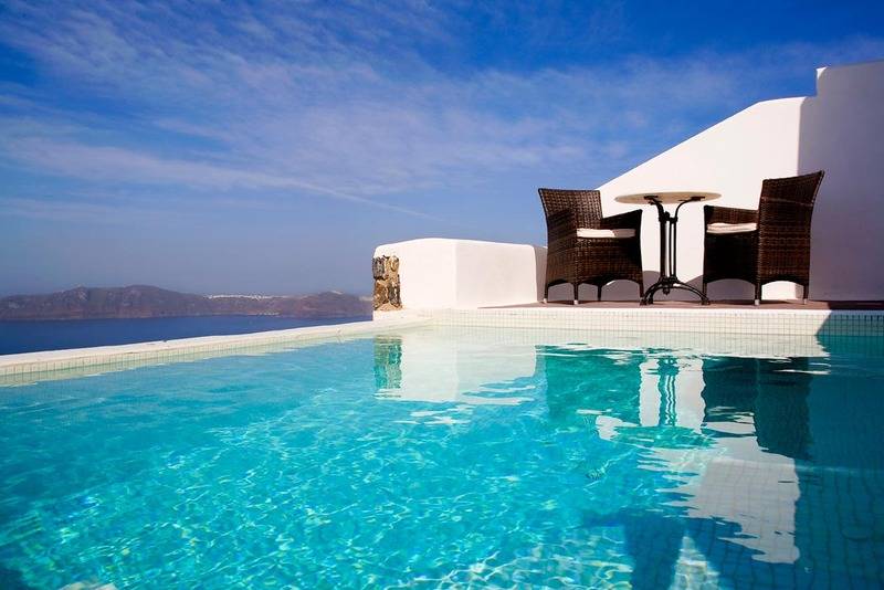 Отель Dreams Luxury Suites