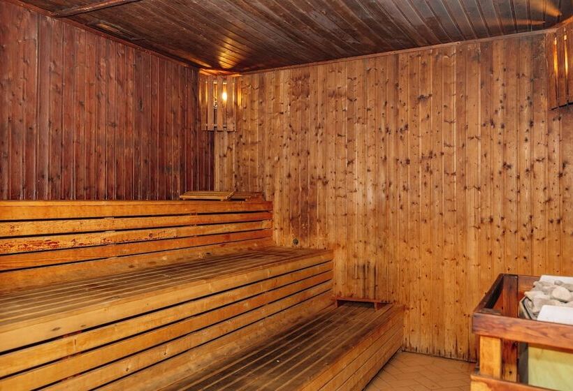 هتل Grand Muthu Oura View Beach Club