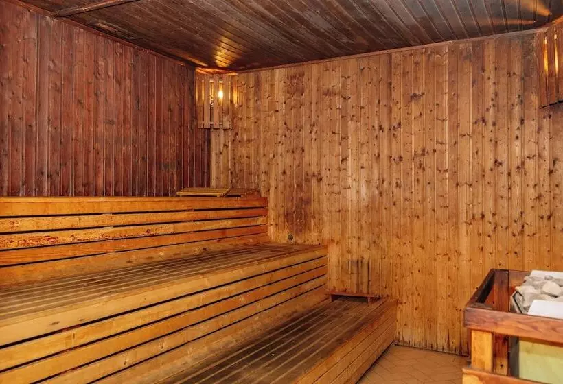 هتل Grand Muthu Oura View Beach Club