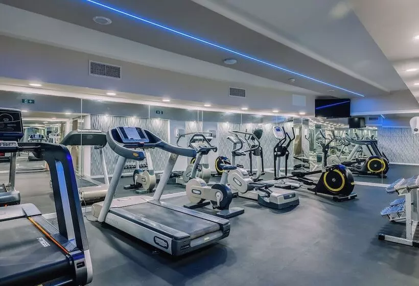 هتل Grand Muthu Oura View Beach Club