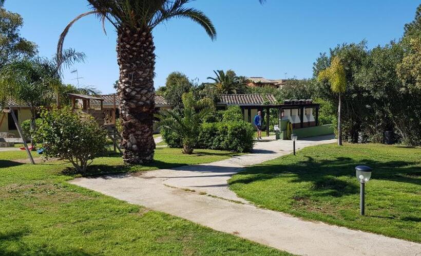 فندق Green Village Resort