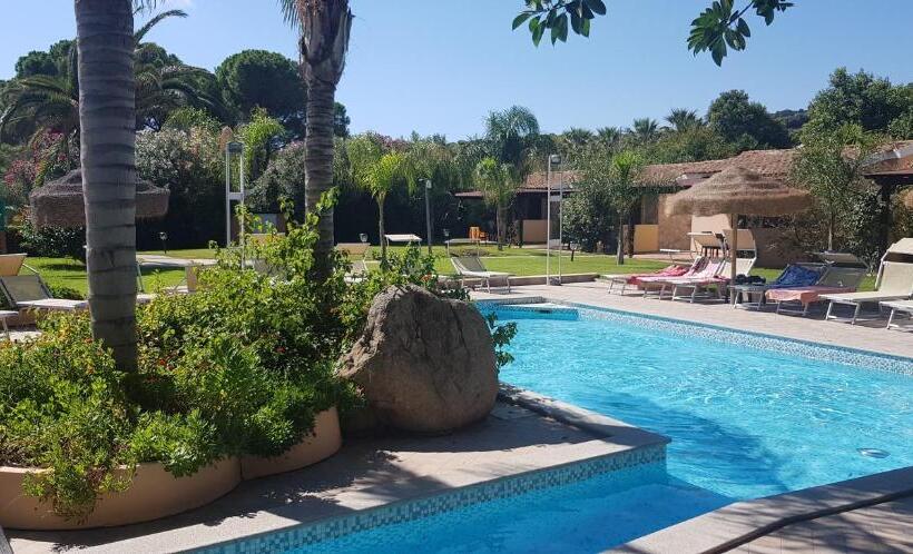 فندق Green Village Resort