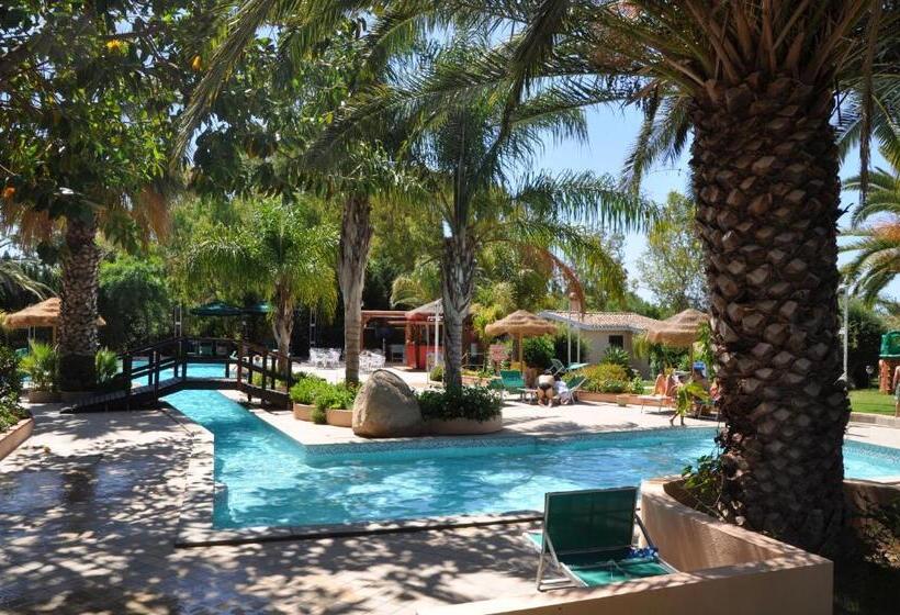 فندق Green Village Resort