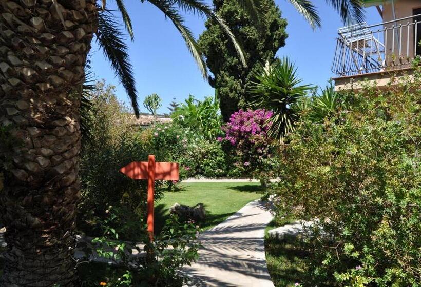 فندق Green Village Resort