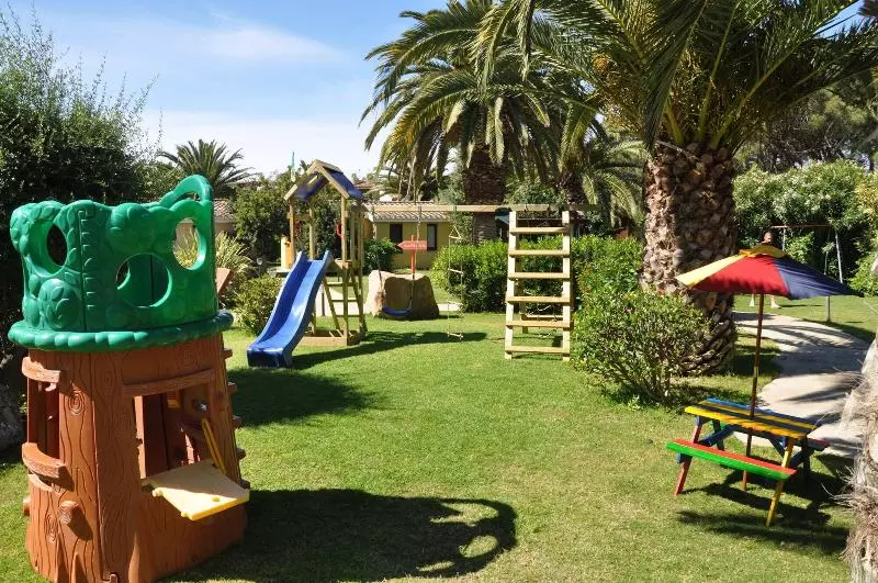 בית מלון כפרי Green Village Resort