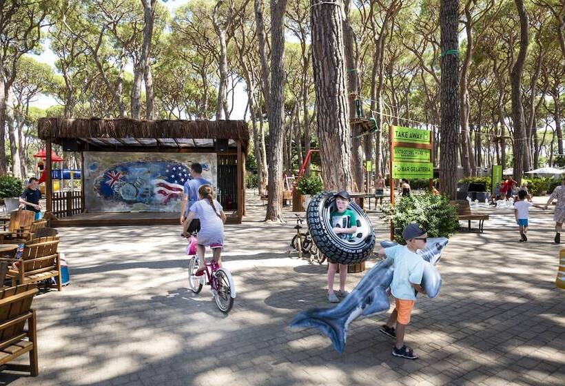 فندق Hu Park Albatros Village