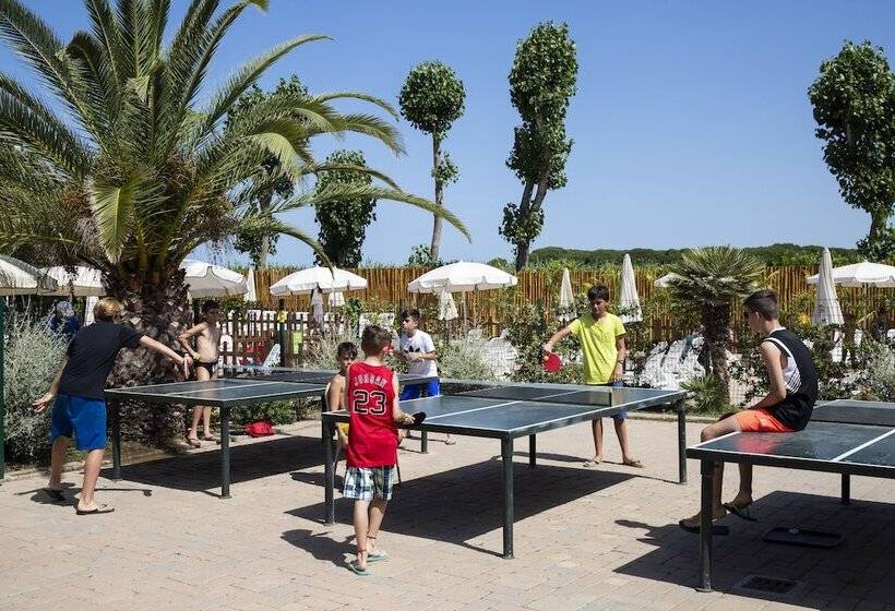 فندق Hu Park Albatros Village