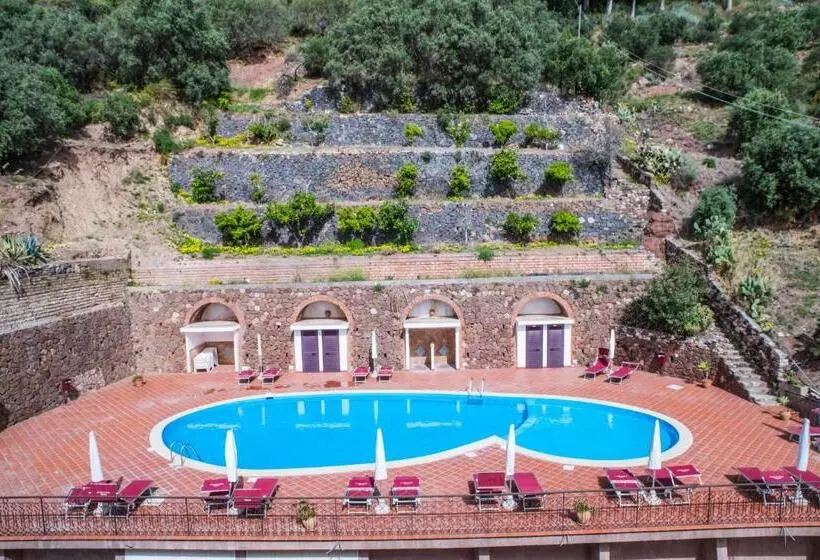 Отель Isola Bella