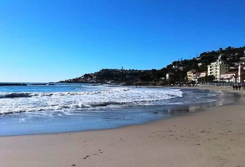 ホテル Jean Marie