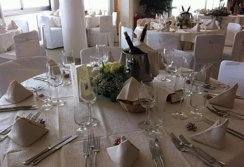 Отель La Lucertola