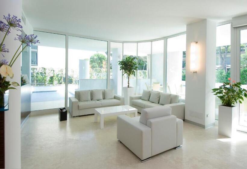 هتل Mercure Rimini Lungomare