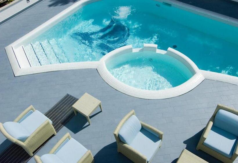 هتل Mercure Rimini Lungomare