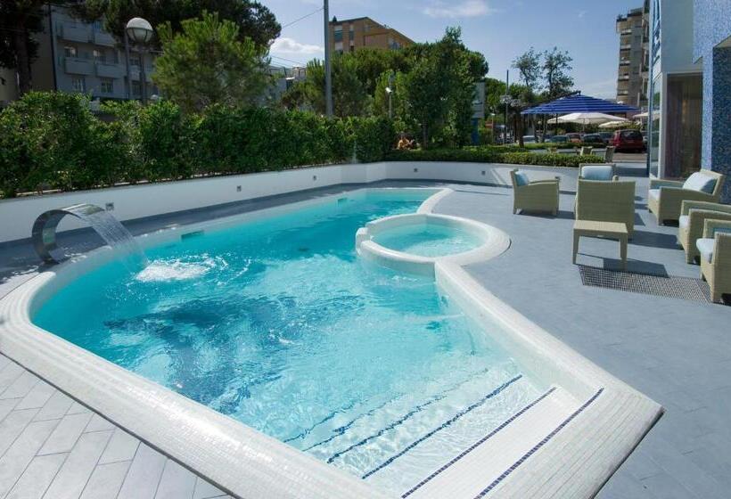 هتل Mercure Rimini Lungomare