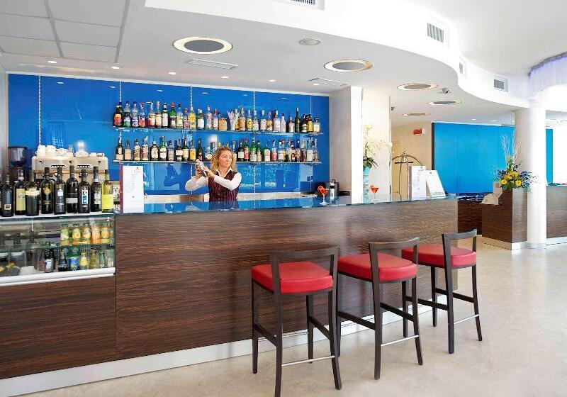 هتل Mercure Rimini Lungomare
