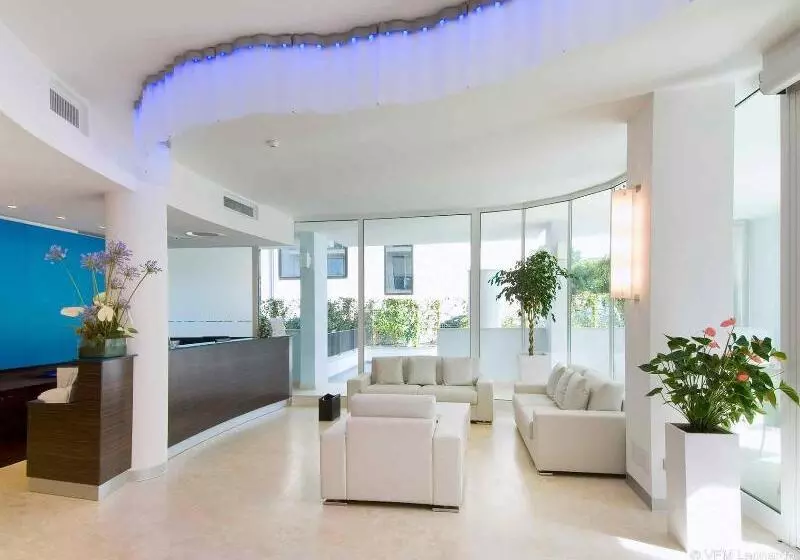 هتل Mercure Rimini Lungomare