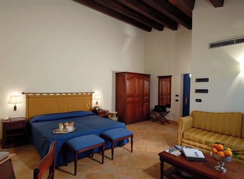 בית מלון כפרי Relais Angimbè