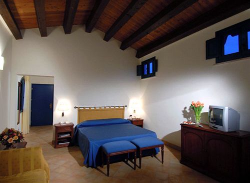 בית מלון כפרי Relais Angimbè