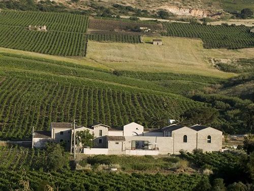 בית מלון כפרי Relais Angimbè