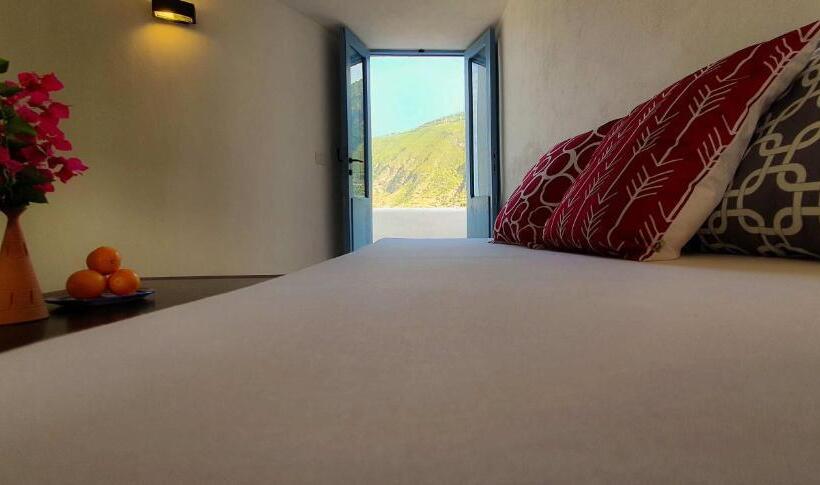 فندق Santa Isabel