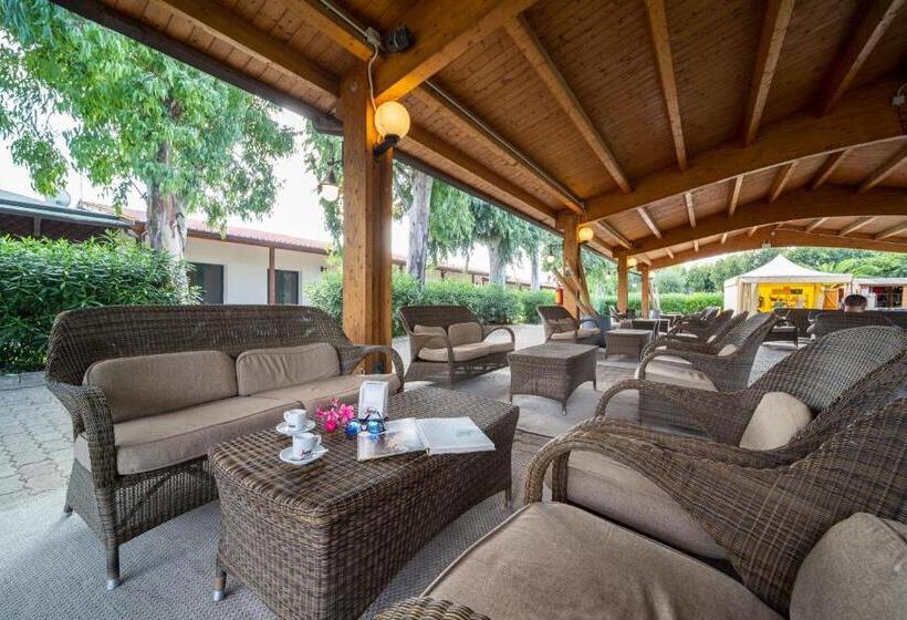 Отель Th Marina Di Sibari   Baia Degli Achei Village