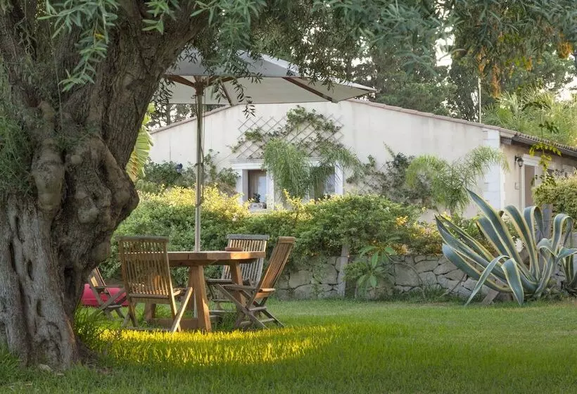 Szálloda Villa Dei Papiri Fonte Ciane