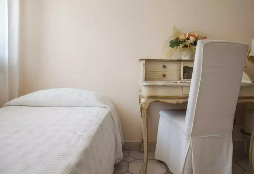 בית מלון כפרי Villa Serena