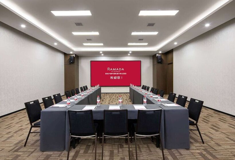 Hotel Ramada By Wyndham Xi'an Chanba