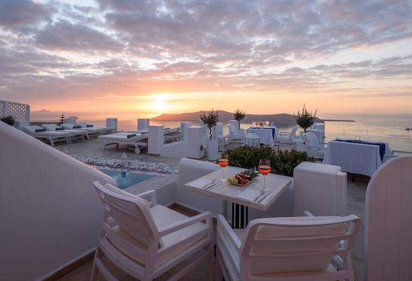 هتل Above Blue Suites