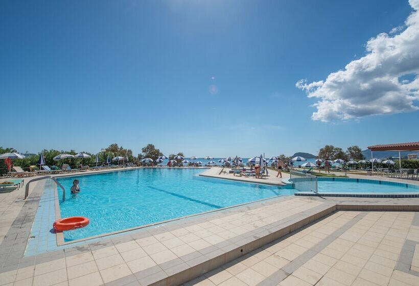 ホテル Astir Beach